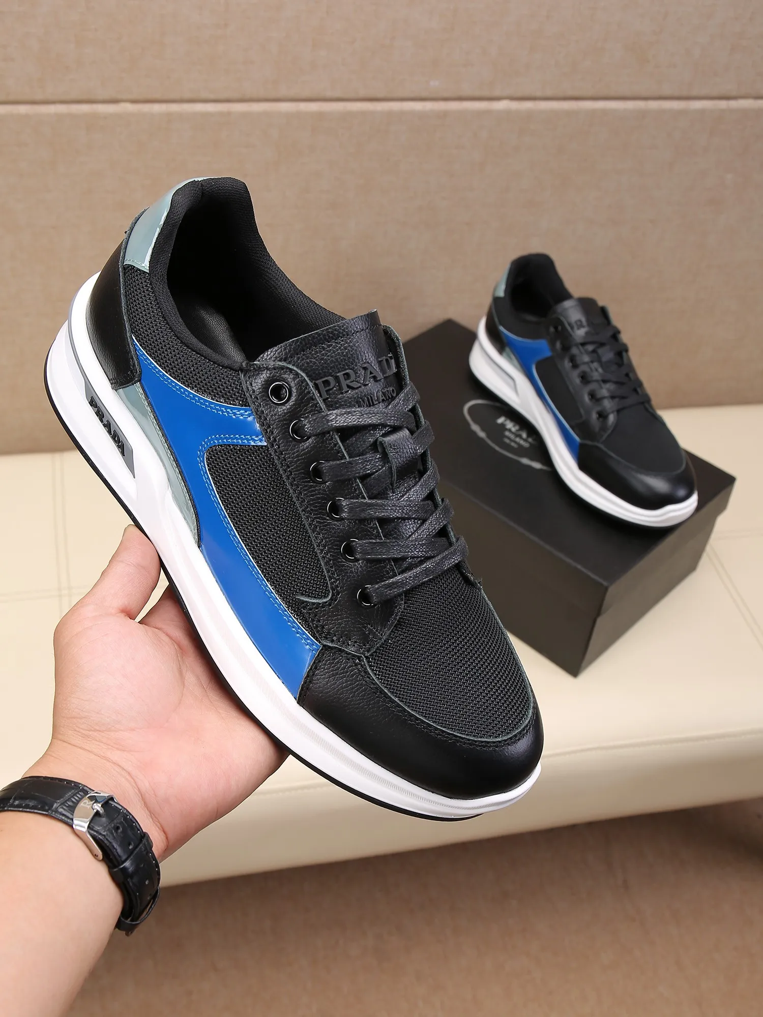 Batch 440 🕷️🕷️【PRADA】Prada's new men's fashionable casual shoes🇨🇳original quality, high-end boutique💯exquisite details,🌶🌶original lightweight, wear-resistant and non-slip original outsole, comfortable to wear🎋classic craftsmanship, fine workmanship, worth owning Code number: 38-44 Large quantities in stock
